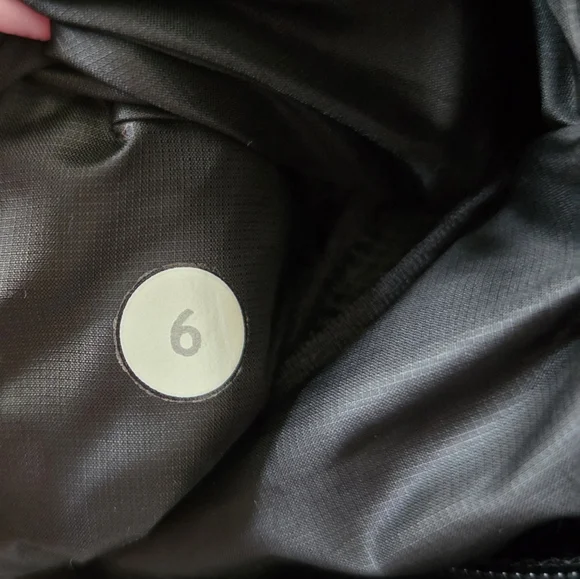 Womens Lululemon Size 6 Pullover - Picture 6 of 13